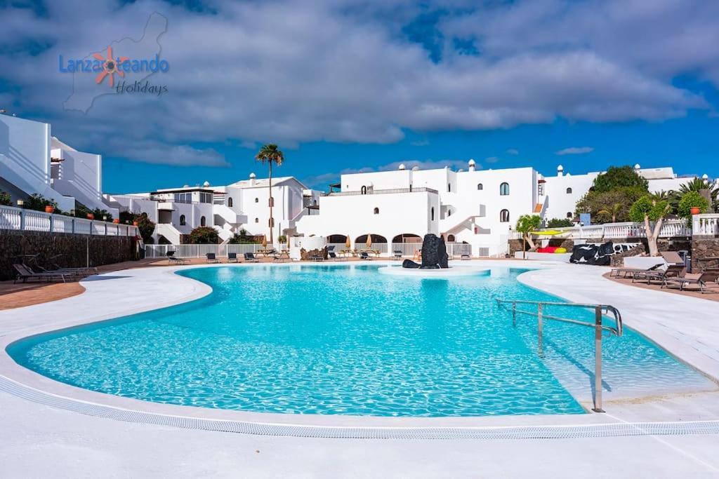 Vivienda Vacacional El Descanso Costa Teguise Buitenkant foto